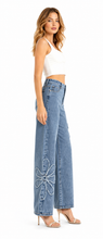 Load image into Gallery viewer, BETWEEN US HIGH RISE FRAYED FLOWER WIDE LEG JEANS