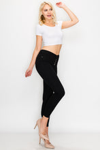 Load image into Gallery viewer, BETWEEN US PLUS SIZE 5B High Rise Super Soft Black Skinny Jeans